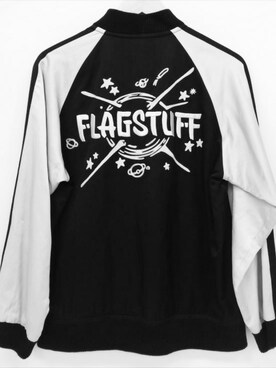 FLAGSTUFFフラグスタフのスカジャンを使った人気ファッション