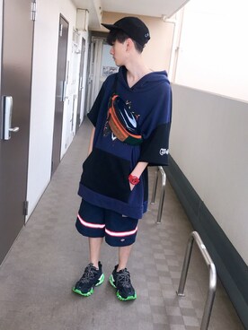 「BALENCIAGA（バレンシアガ）のアイテム（スニーカー、グリーン系）」を使った、はるさめにーさん。さん（メンズ・174cm）の秋コーディネート