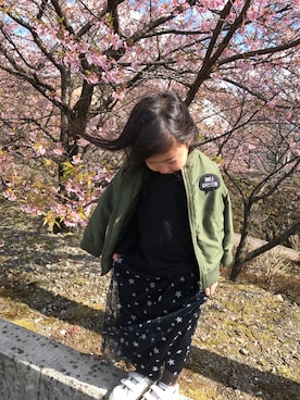 「babygap」｜「アイテム（ブルゾン）」を使った、ゆあときどきのあさん（キッズ・100cm）の春コーディネート