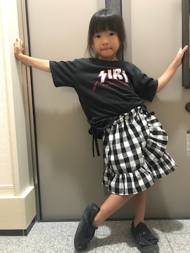 「ロックT」｜「アイテム（スリッポン）」を使った、ゆあときどきのあさん（キッズ・110cm）の夏コーディネート