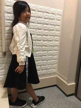「アイテム（MA-1、ホワイト系）」を使った、ゆあときどきのあさん（キッズ・110cm）の秋コーディネート