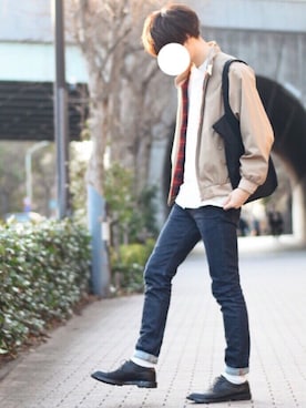「Acne Studios（アクネストゥディオズ）のアイテム（パンツ）」を使った、とっしーさん（メンズ・184cm）の春コーディネート