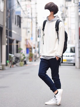 「MONKEY TIME（モンキータイム）のアイテム（パーカー）」を使った、とっしーさん（メンズ・184cm）の春コーディネート