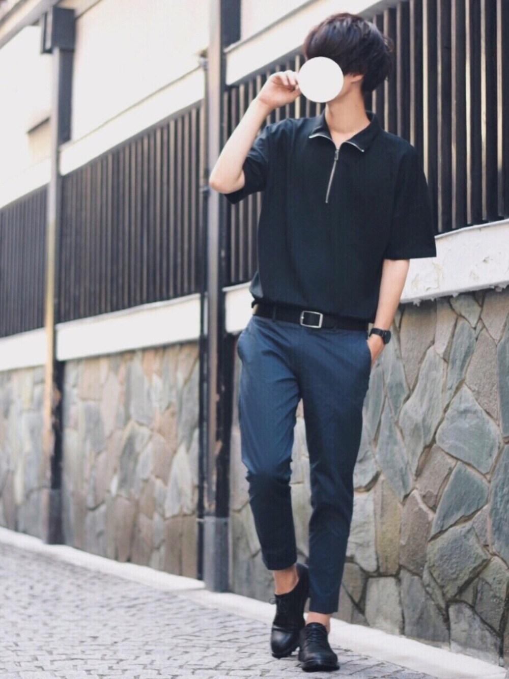 「シンプル、夏コーデ、ハーフジップ、スウェット、アンクルパンツ、スラックス、タックイン」｜「MR.OLIVEのWAX SMOOTH LEATHER / VIBRAM SOLE PLAIN TOE SHOES（ブーツ）」を使った、とっしーさん（メンズ・184cm）の夏コーディネートの1枚目の写真