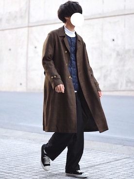 「インナーダウン」｜「アイテム（トレンチコート）」を使った、とっしーさん（メンズ・184cm）の冬コーディネート