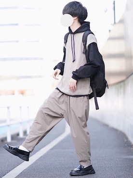 「DOOPZ（ドープス）のアイテム（パーカー）」を使った、とっしーさん（メンズ・184cm）の春コーディネート