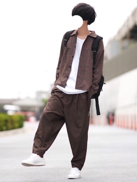 「GU（ジーユー）のアイテム（スニーカー）」を使った、とっしーさん（メンズ・184cm）の秋コーディネート