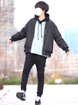 「GU（ジーユー）のアイテム（ブルゾン）」を使った、とっしーさん（メンズ・184cm）の冬コーディネート