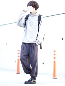 「DOOPZ（ドープス）のアイテム（パーカー）」を使った、とっしーさん（メンズ・184cm）の春コーディネート