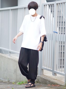 「カフスイージーパンツ」｜「アイテム（アクセサリー）」を使った、とっしーさん（メンズ・184cm）の夏コーディネート