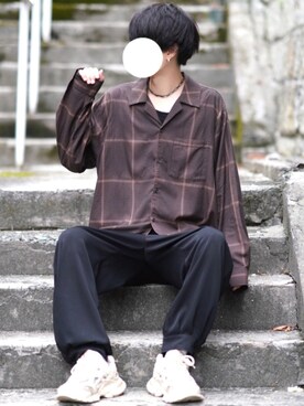 「カフスイージーパンツ」｜「アイテム（アクセサリー）」を使った、とっしーさん（メンズ・184cm）の秋コーディネート