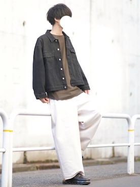 「LILL（リル）のアイテム（デニムジャケット）」を使った、とっしーさん（メンズ・184cm）の秋コーディネート