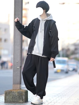 「DOOPZ（ドープス）のアイテム（スカジャン）」を使った、とっしーさん（メンズ・184cm）の冬コーディネート