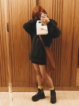 「UNIF」｜「アイテム（バッグ）」を使った、RICCILUMさん（レディース・158cm）の春コーディネート