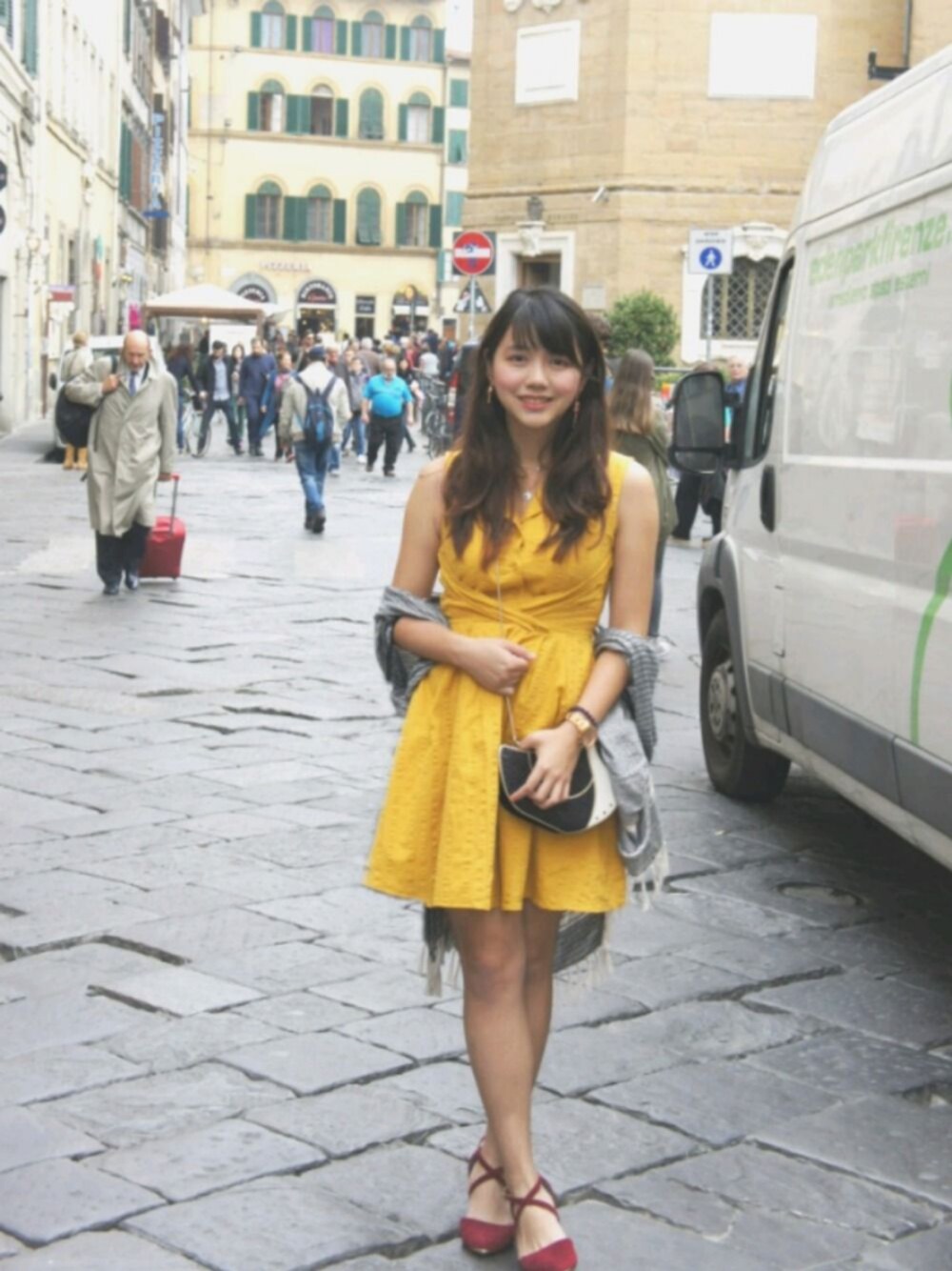 「dress、penguin」｜「dazzlinのアイテム（ワンピース、イエロー系）」を使った、ルビーさん（レディース・158cm）の夏コーディネートの1枚目の写真