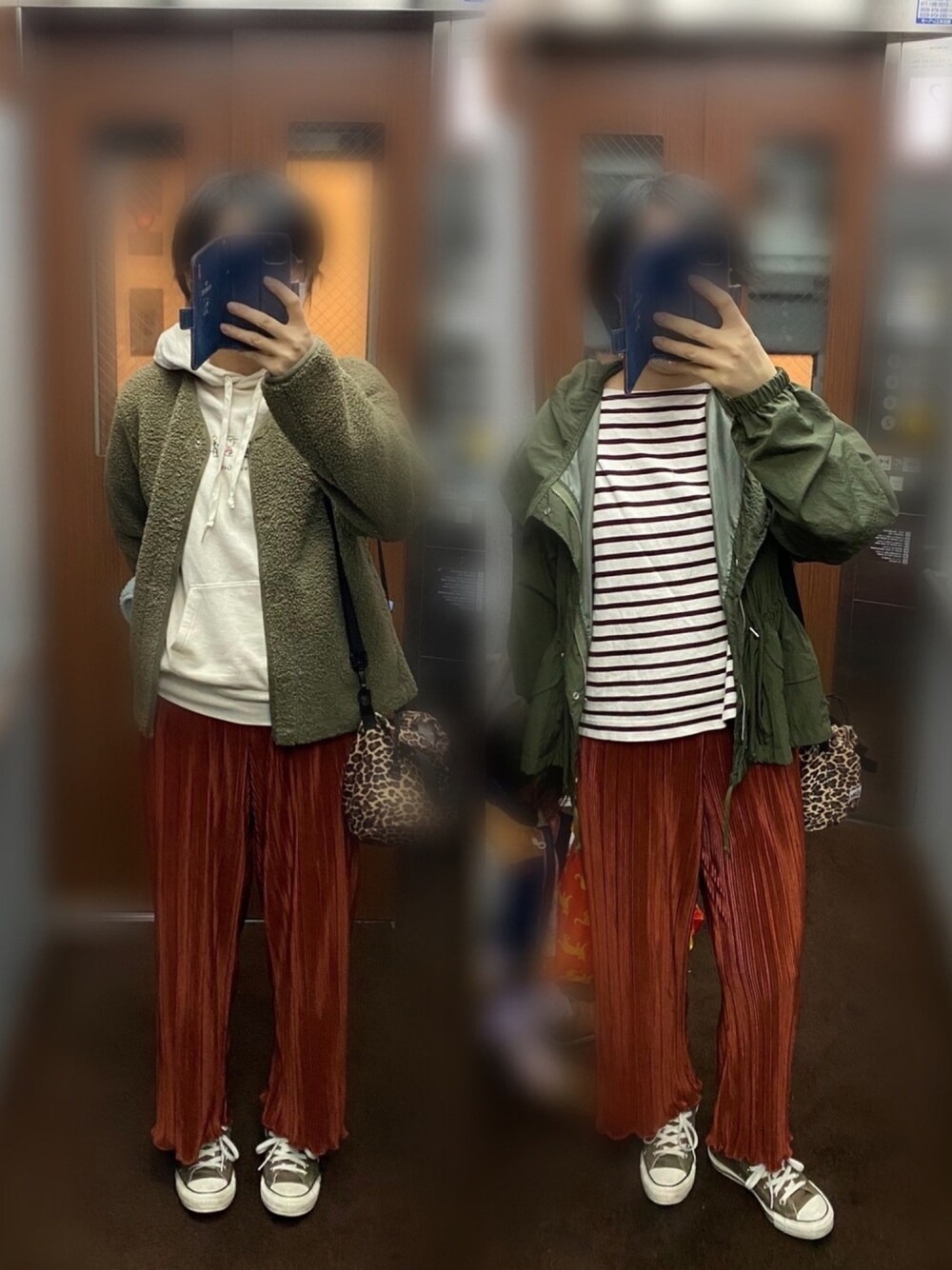 「プリーツパンツ、長場雄、UNIQLO、パーカー、ママコーデ、ママファッション、アルファ、ミリタリー、ミリタリージャケット、ボアフリース」｜「GUのアイテム（パンツ、ブラウン系）」を使った、nanairo000716さん（レディース・164cm）の冬コーディネートの1枚目の写真