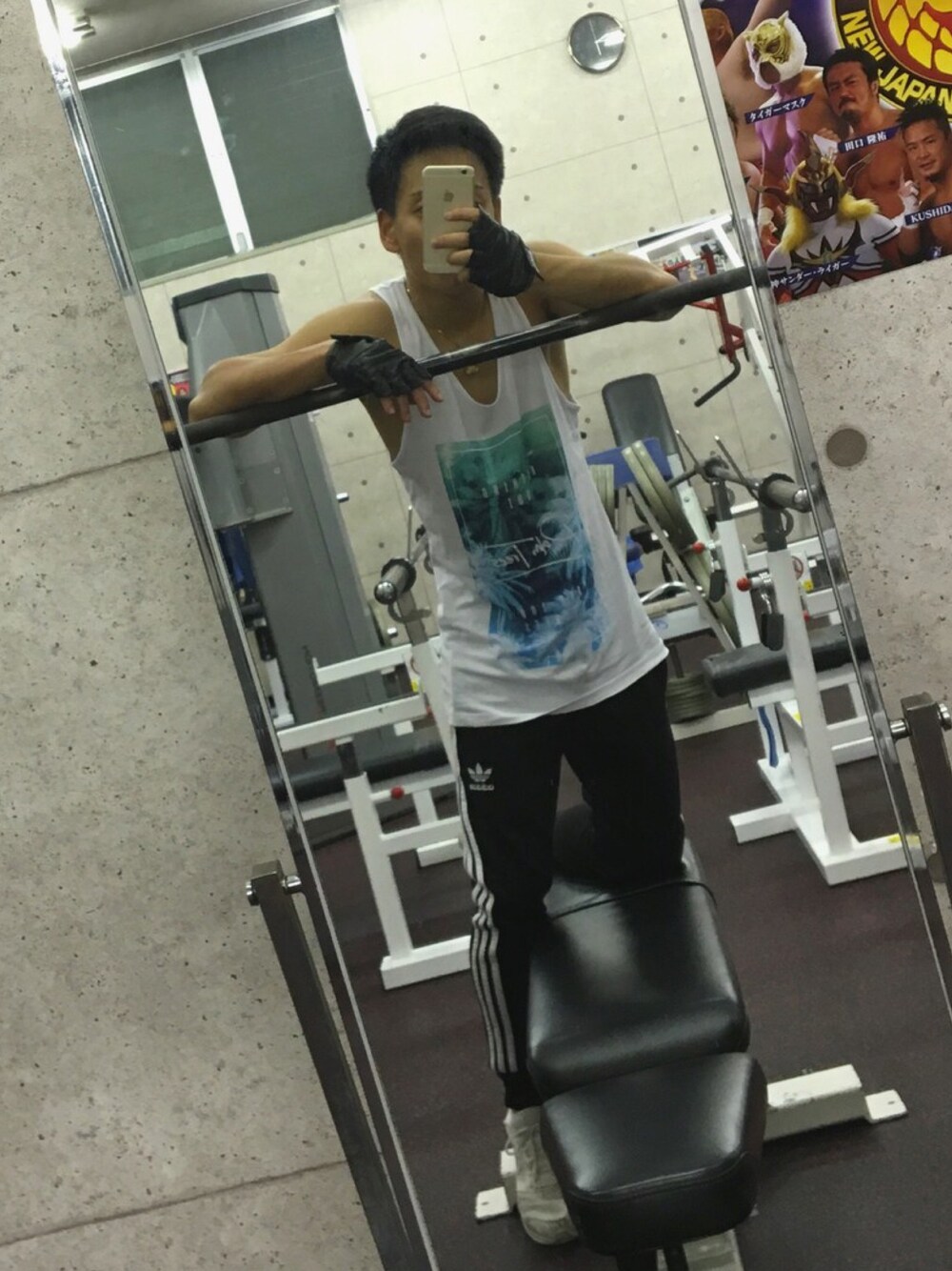 「ラフ、gym、workout」｜「adidasのアイテム（その他パンツ、ブラック系）」を使った、mahaloさん（メンズ・162cm）の夏コーディネートの1枚目の写真