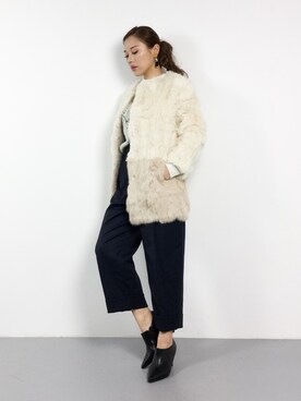 「ラビットファー」｜「アイテム（その他アウター）」を使った、黒田デビーさん（レディース・165cm）の冬コーディネート
