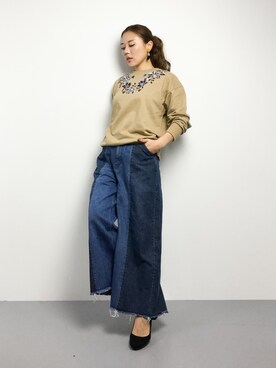 「Ray BEAMS（レイビームス）のRay BEAMS / デニム切り替え ワイドパンツ（デニムパンツ）」を使った、黒田デビーさん（レディース・165cm）の冬コーディネート