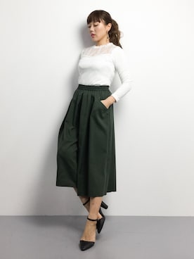 「SUPER HAKKA（スーパーハッカ）のアイテム（パンツ）」を使った、黒田デビーさん（レディース・165cm）の冬コーディネート