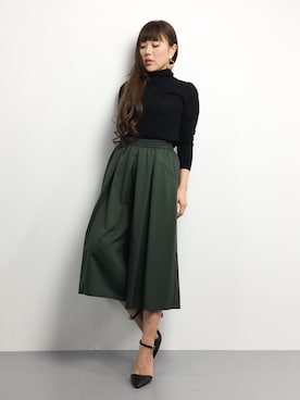 「SUPER HAKKA（スーパーハッカ）のアイテム（パンツ）」を使った、黒田デビーさん（レディース・165cm）の冬コーディネート