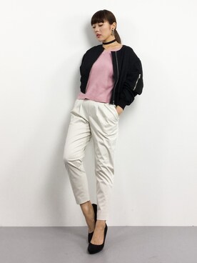 「HIGHLA（ハイラ）のアイテム」を使った、黒田デビーさん（レディース・165cm）の冬コーディネート