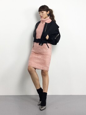 「HIGHLA（ハイラ）のアイテム」を使った、黒田デビーさん（レディース・165cm）の冬コーディネート