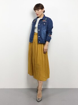 「RAY CASSIN（レイカズン）のアイテム（デニムジャケット）」を使った、黒田デビーさん（レディース・165cm）の春コーディネート