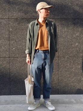 「CONVERSE（コンバース）のアイテム（トートバッグ）」を使った、蘇上鳴さん（メンズ・174cm）の秋コーディネート