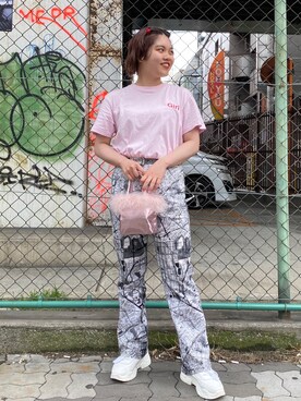 「RASVOA（ラスボア）のアイテム（スニーカー）」を使った、hnkaaa47さん（レディース・155cm）の冬コーディネート