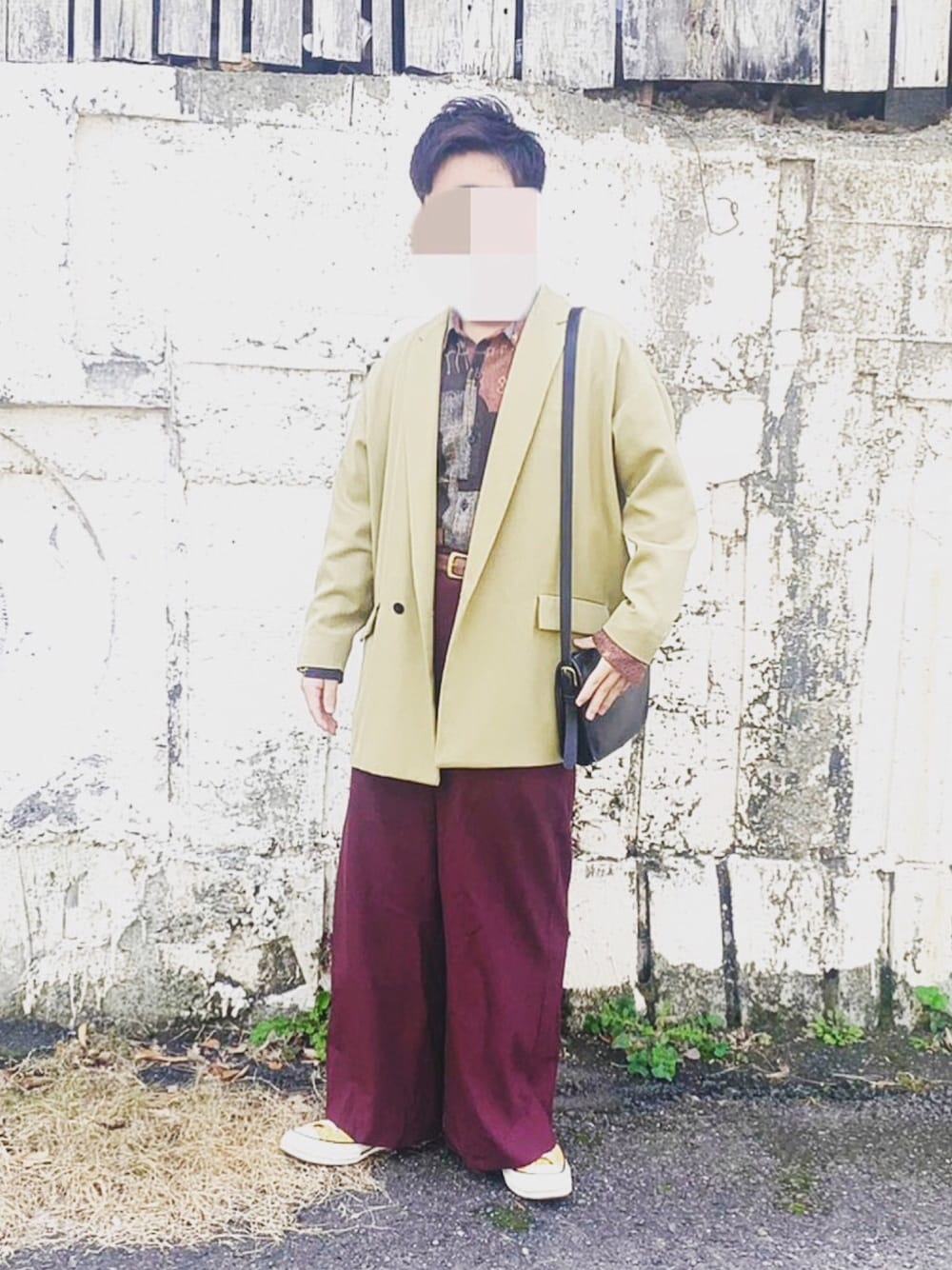 「柄シャツ、今日のコーデ、おしゃれさんと繋がりたい、古着MIX、dulcamara、古着、エトセンス、COACH、converse、ワイドパンツ」｜「Dulcamaraの2019秋冬　ジーロンラムダブルジャケット -GEELONG LAMB-（テーラードジャケット、ベージュ系）」を使った、かっしーさん（メンズ・163cm）の冬コーディネートの1枚目の写真