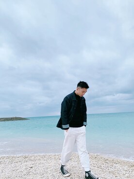 「海」｜「アイテム（デニムジャケット）」を使った、howardheさん（メンズ・171cm）の冬コーディネート