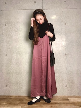 「SVEC（シュベック）のカンフーシューズ kung fu Shoes / ストラップパンプス（バレエシューズ）」を使った、エリーさん（レディース・163cm）の秋コーディネート