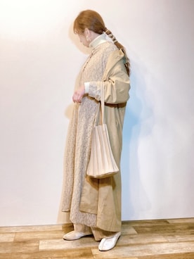 「AmbreNeige」｜「アイテム（ステンカラーコート）」を使った、エリーさん（レディース・163cm）の冬コーディネート