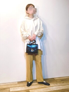 「reca（レカ）のアイテム（パーカー）」を使った、エリーさん（レディース・163cm）の春コーディネート