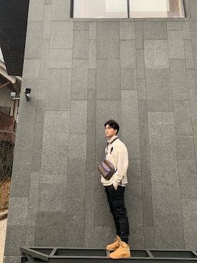 「iT（イット）のアイテム（パンツ）」を使った、YANGKANGALANさん（メンズ・178cm）の春コーディネート