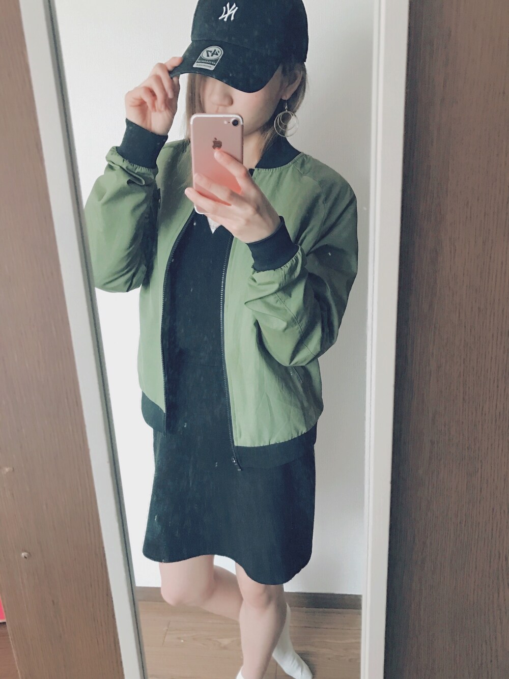 「ナイキ、春服、春服コーデ、スポーツミックス、ootd、スライ、ニューエラ」｜「NIKEのアイテム（MA-1、グリーン系）」を使った、mitsukiさん（レディース・159cm）の春コーディネートの1枚目の写真