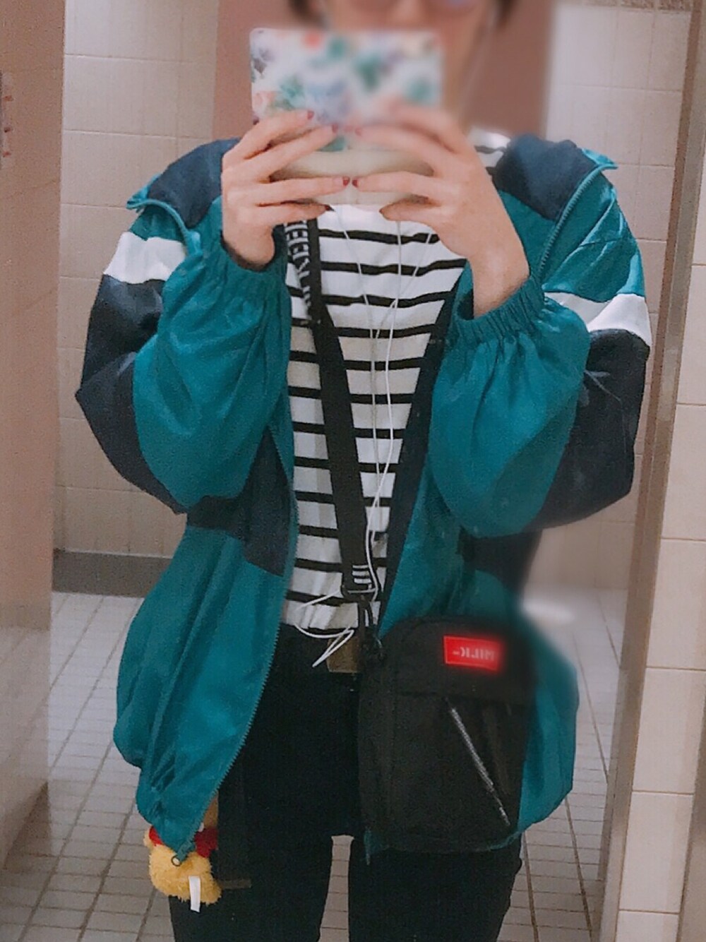 「大人カジュアル、ユニクロ、GU、ブラトップ、黒スキニー、プチプラ」｜「UNIQLOのアイテム（その他トップス、ホワイト系）」を使った、けいぽよさん（レディース・165cm）の夏コーディネートの1枚目の写真