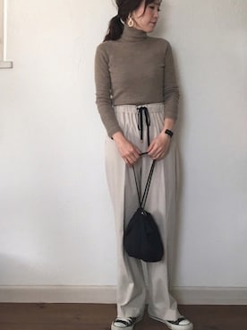 「UNIQLO（ユニクロ）のエクストラファインメリノリブタートルネックセーター（長袖）（ニット/セーター）」を使った、Ryoさん（レディース・156cm）の冬コーディネート