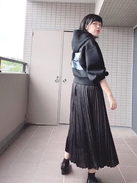 「REDYAZEL（レディアゼル）のアイテム（パーカー）」を使った、神咲有希乃さん（レディース・162cm）の秋コーディネート