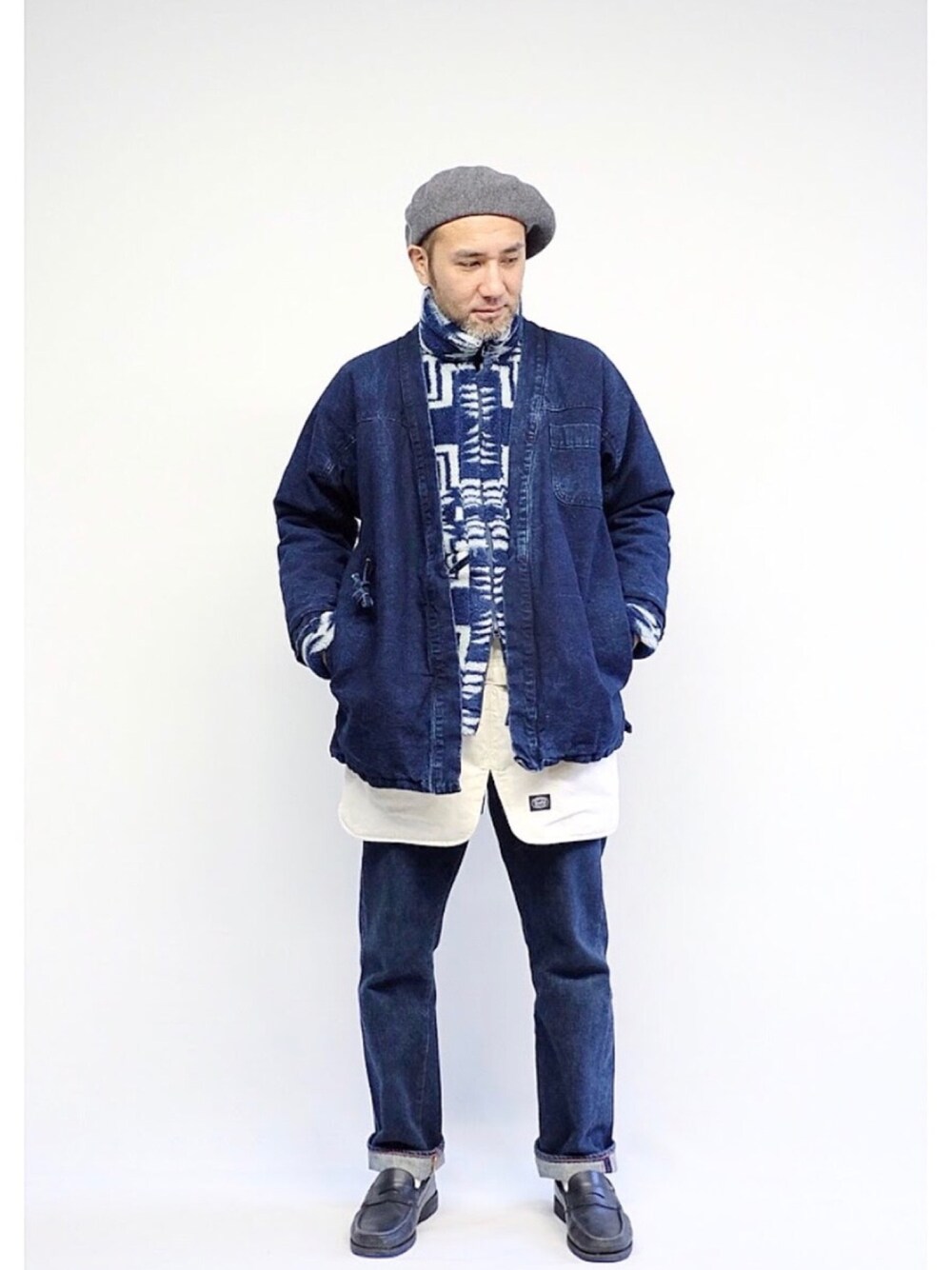 「アウトドアスタイル、snow peak、インディゴ」｜「Snow Peakの＜snow peak＞  DOTERA JKT/ｼﾞｬｹｯﾄ ◆（その他アウター、ブルー系）」を使った、snowpeak_yoshimasaさん（メンズ・171cm）の冬コーディネートの1枚目の写真