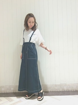 「トラペーズスカート」｜伊織さん（レディース・155cm）の夏コーディネート