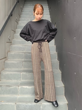 「w closet（ダブルクローゼット）のスクエアトゥブーツ（ブーツ）」を使った、伊織さん（レディース・155cm）の秋コーディネート