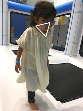 「NEEDLE WORK SOON（ニードルワークスーン）のアイテム」を使った、ぴばこさん（キッズ・100cm）の秋コーディネート