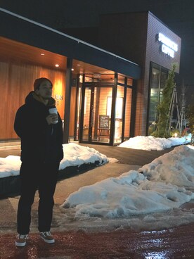 「Steven Alan（スティーブンアラン）のアイテム（ニットキャップ/ビーニー）」を使った、悠介さん（メンズ・172cm）の冬コーディネート