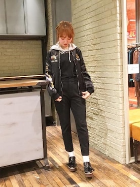 「hystericglamour」｜「アイテム（オールインワン・サロペット）」を使った、NAGISAさん（レディース・160cm）の冬コーディネート