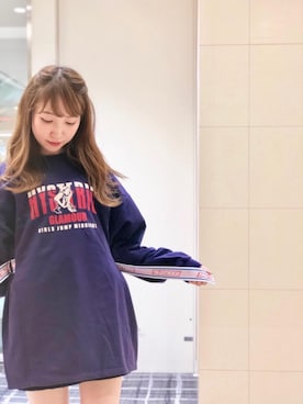 「アイテム（デニムスカート）」を使った、NAGISAさん（レディース・160cm）の秋コーディネート