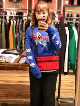 「パンクコーデ」｜「アイテム（バッグ）」を使った、NAGISAさん（レディース・160cm）の冬コーディネート