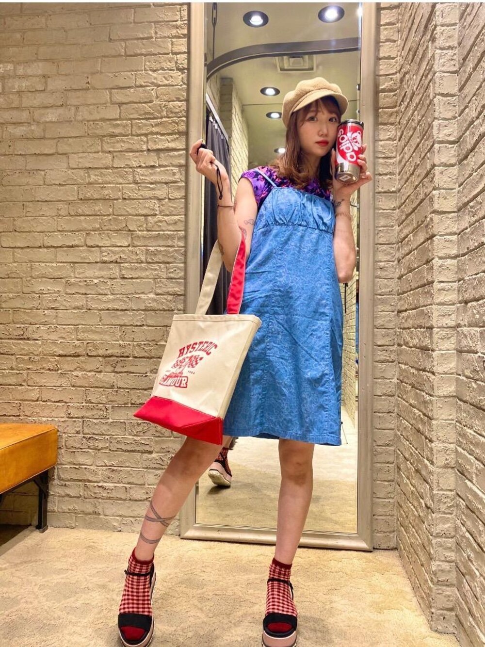 「ヒステリックグラマー、HYSTERICS、👟バッグ、クマ、hysteric glamour、夏コーデ、らふこーで、ワンピース 、シンプルこーで、スカート 」｜「HYSTERIC GLAMOURのklean kanteen/ADIOS TKWideインスレートボトル12oz（水筒、レッド系）」を使った、NAGISAさん（レディース・160cm）の春コーディネートの1枚目の写真