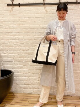 「URBAN RESEARCH DOORS（アーバンリサーチドアーズ）のハイライズデニムパンツ（デニムパンツ）」を使った、RIKAさん（レディース・164cm）の春コーディネート